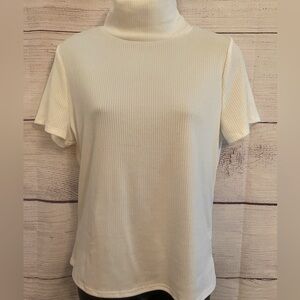 NET white turtle neck T - Francesca’s XL